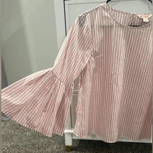 Brooks brother’s red fleece striped blouse with flare sleeves. Size 8 - Picture 4 of 5